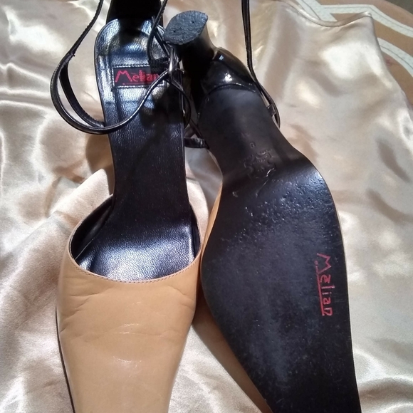 Black/ tan heela - Picture 4 of 4